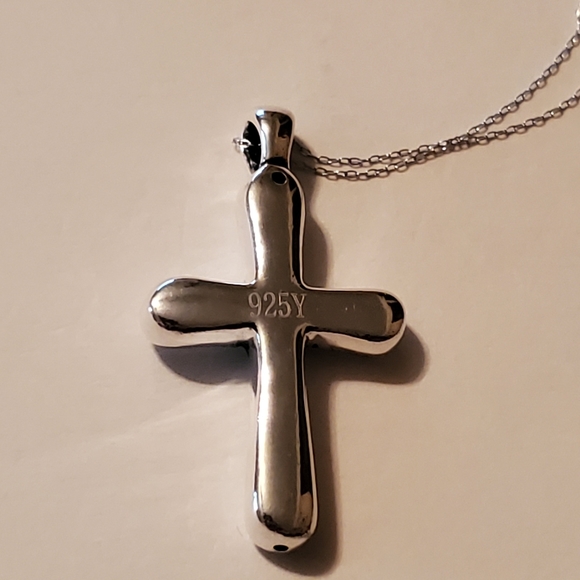 STERLING SILVER CROSS PENDANT W/18" CHAIN - Picture 3 of 6